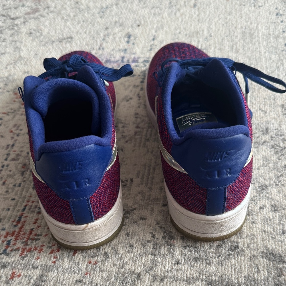 Nike Air Force 1 Flyknit in Blue and Red - Picture 3 of 6